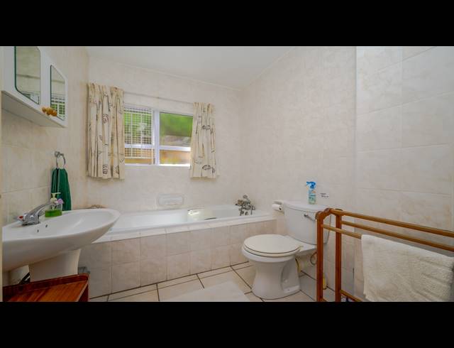 4 BEDROOM APARTMENT FOR SALE IN BALLITO CENTRAL
